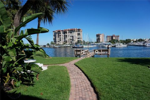 Copropriété à louer à Treasure Island, Floride: 1 chambre, 53.88 m2 № 2384335 - photo 2
