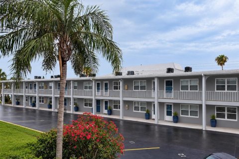 Copropriété à louer à Treasure Island, Floride: 1 chambre, 53.88 m2 № 2384335 - photo 5