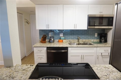 Copropriété à louer à Treasure Island, Floride: 1 chambre, 53.88 m2 № 2384335 - photo 14