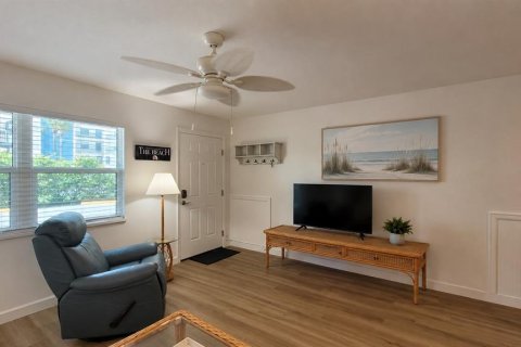 Copropriété à louer à Treasure Island, Floride: 1 chambre, 53.88 m2 № 2384335 - photo 11