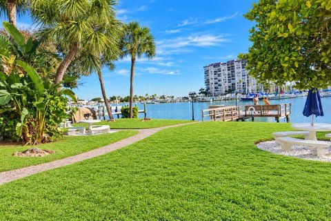 Copropriété à louer à Treasure Island, Floride: 1 chambre, 53.88 m2 № 2384335 - photo 6
