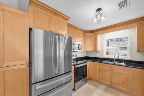Adosado en venta en Saint Petersburg, Florida, 2 dormitorios, 139.35 m2 № 2102213 - foto 12
