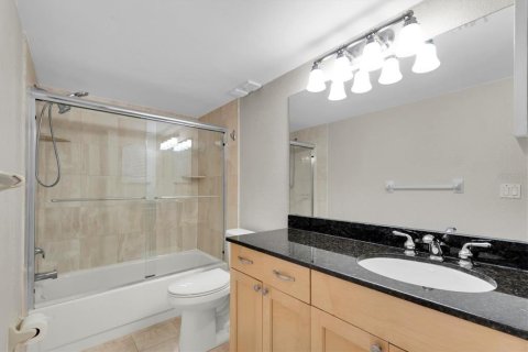 Adosado en venta en Saint Petersburg, Florida, 2 dormitorios, 139.35 m2 № 2102213 - foto 23