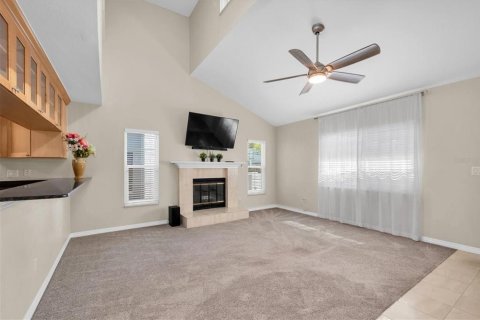 Adosado en venta en Saint Petersburg, Florida, 2 dormitorios, 139.35 m2 № 2102213 - foto 6