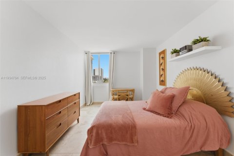 Condominio en venta en Miami, Florida, 2 dormitorios, 83.89 m2 № 1993012 - foto 10