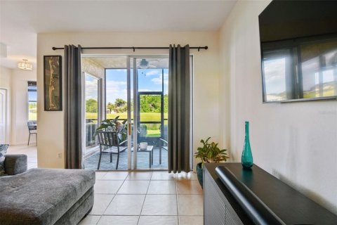 Condominio en alquiler en Bradenton, Florida, 2 dormitorios, 113.9 m2 № 1844833 - foto 19