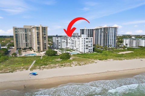 Condominio en venta en Lauderdale-by-the-Sea, Florida, 1 dormitorio, 61.5 m2 № 2431957 - foto 2