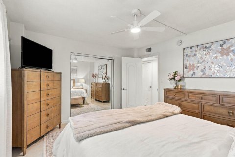 Condominio en venta en Lauderdale-by-the-Sea, Florida, 1 dormitorio, 61.5 m2 № 2431957 - foto 30