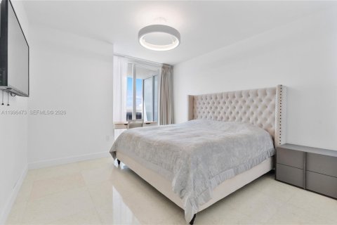 Снять в аренду квартиру в Халландейл-Бич, Флорида 3 спальни, 161м2, № 2066949 - фото 24