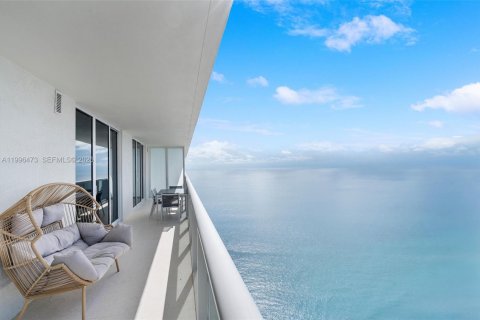 Снять в аренду квартиру в Халландейл-Бич, Флорида 3 спальни, 161м2, № 2066949 - фото 29