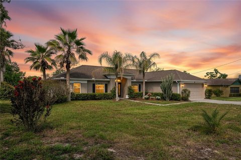 House in Spring Hill, Florida 3 bedrooms, 142.7 sq.m. № 2156401 - photo 4