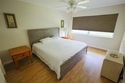 Condominio en venta en Clearwater, Florida, 2 dormitorios, 89.56 m2 № 2206478 - foto 13