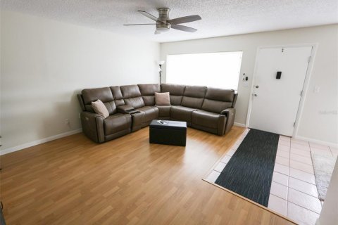 Condominio en venta en Clearwater, Florida, 2 dormitorios, 89.56 m2 № 2206478 - foto 3