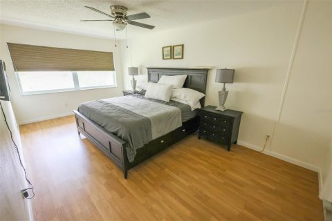 Condominio en venta en Clearwater, Florida, 2 dormitorios, 89.56 m2 № 2206478 - foto 9