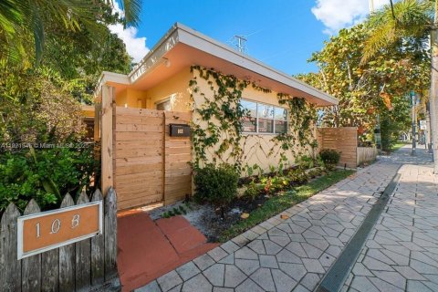 Propiedad comercial en venta en Lake Worth, Florida, 253.62 m2 № 1782051 - foto 8