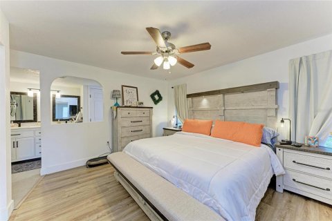 Villa ou maison à vendre à Port Charlotte, Floride: 2 chambres, 99.78 m2 № 2225757 - photo 16