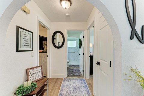 Villa ou maison à vendre à Port Charlotte, Floride: 2 chambres, 99.78 m2 № 2225757 - photo 22