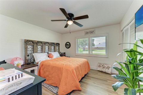Villa ou maison à vendre à Port Charlotte, Floride: 2 chambres, 99.78 m2 № 2225757 - photo 23