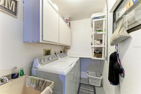 Villa ou maison à vendre à Port Charlotte, Floride: 2 chambres, 99.78 m2 № 2225757 - photo 27
