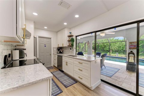 Villa ou maison à vendre à Port Charlotte, Floride: 2 chambres, 99.78 m2 № 2225757 - photo 8