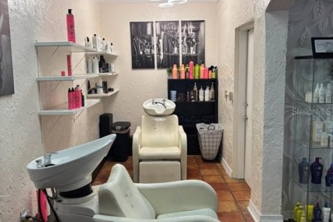 Propiedad comercial en alquiler en Sarasota, Florida, 187.85 m2 № 1893612 - foto 6