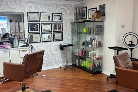 Propiedad comercial en alquiler en Sarasota, Florida, 187.85 m2 № 1893612 - foto 4