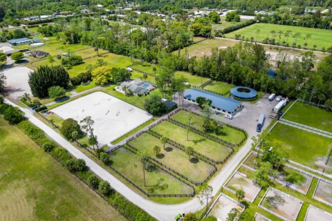 Immobilier commercial à louer à Loxahatchee Groves, Floride: 181.35 m2 № 1127920 - photo 1