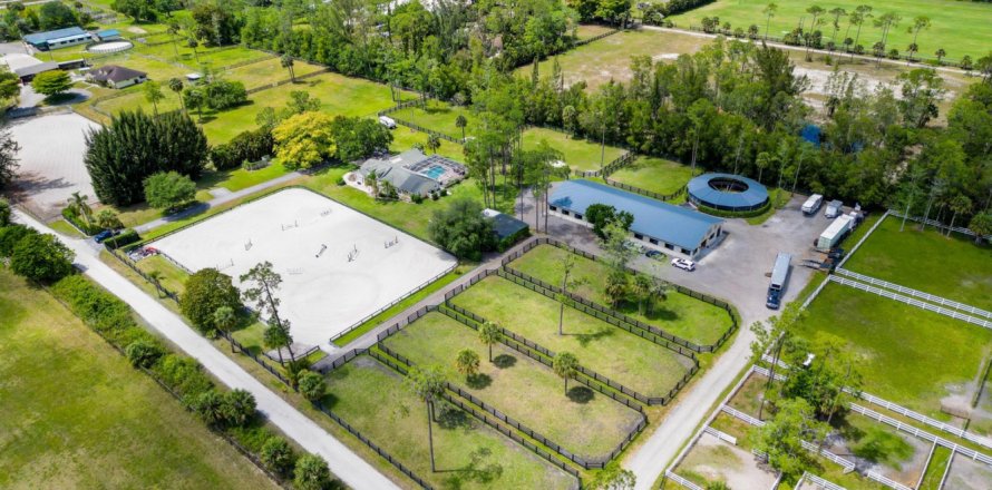 Commercial property in Loxahatchee Groves, Florida 181.35 sq.m. № 1127920
