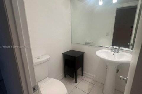 Condominio en alquiler en Aventura, Florida, 1 dormitorio, 72 m2 № 1929046 - foto 7