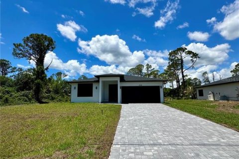 Villa ou maison à North Port, Floride 3 chambres, 152.55 m2 № 2356701
