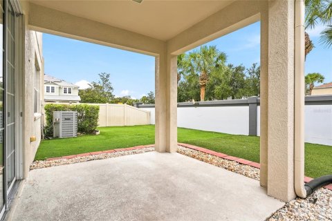 Villa ou maison à vendre à Land O' Lakes, Floride: 3 chambres, 246.38 m2 № 2401202 - photo 7