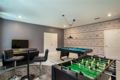Casa en venta en Davenport, Florida, 8 dormitorios, 405.98 m2 № 2213464 - foto 9