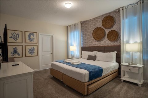 Casa en venta en Davenport, Florida, 8 dormitorios, 405.98 m2 № 2213464 - foto 11