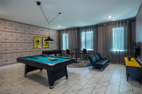 Casa en venta en Davenport, Florida, 8 dormitorios, 405.98 m2 № 2213464 - foto 8