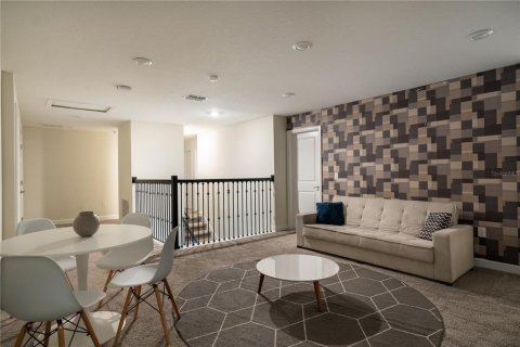Casa en venta en Davenport, Florida, 8 dormitorios, 405.98 m2 № 2213464 - foto 23