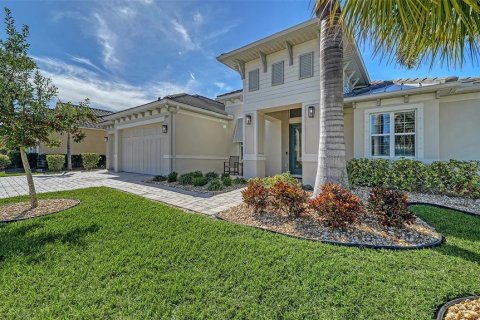 House in Sarasota, Florida 4 bedrooms, 259.85 sq.m. № 1734932 - photo 1