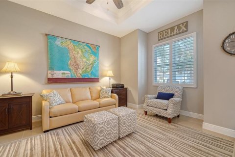 House in Sarasota, Florida 4 bedrooms, 259.85 sq.m. № 1734932 - photo 19