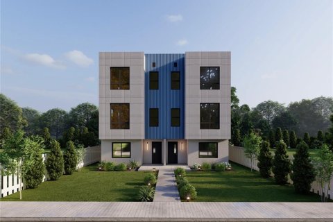 Adosado en venta en Saint Petersburg, Florida, 3 dormitorios, 266.82 m2 № 1778810 - foto 1
