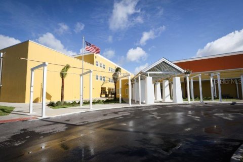 Купить виллу или дом в Дэвенпорт, Флорида 5 комнат, 141.21м2, № 1344782 - фото 4