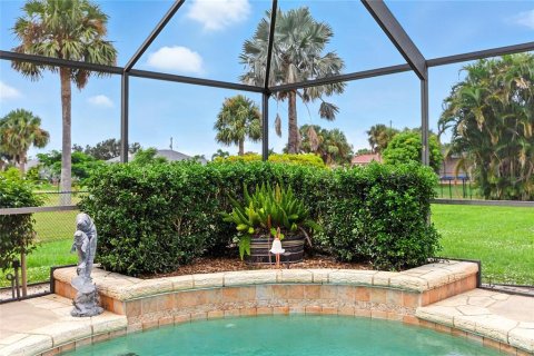 House in Punta Gorda, Florida 3 bedrooms, 182.37 sq.m. № 1915764 - photo 21