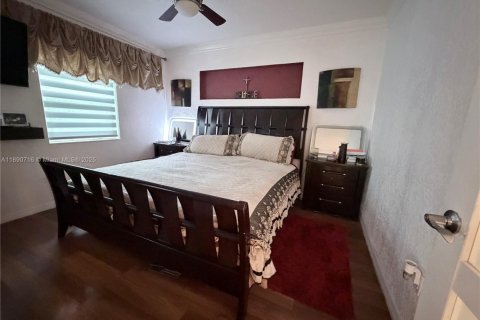 Снять в аренду виллу или дом в Майами, Флорида 3 спальни, 147.62м2, № 1944614 - фото 24