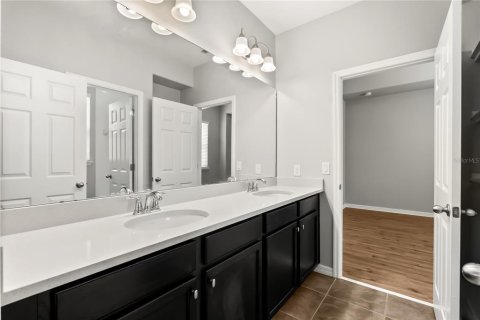 Casa en venta en Orlando, Florida, 4 dormitorios, 276.48 m2 № 1849800 - foto 25