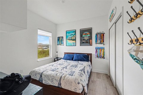 Villa ou maison à vendre à Poinciana, Floride: 4 chambres, 147.71 m2 № 2398547 - photo 21