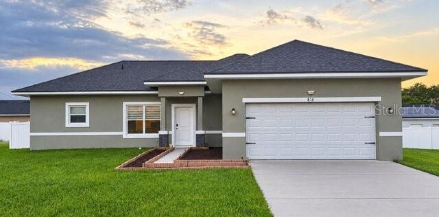 Villa ou maison à Poinciana, Floride 4 chambres, 147.71 m2 № 2398547