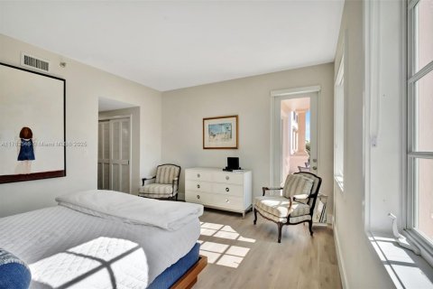 Condominio en venta en Miami Beach, Florida, 3 dormitorios, 190.36 m2 № 1985422 - foto 28