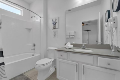 House in Kissimmee, Florida 15 bedrooms, 609.16 sq.m. № 1813477 - photo 24