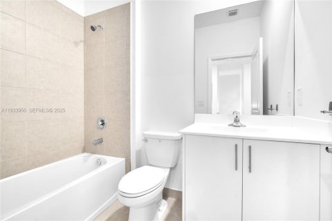 Adosado en alquiler en Coral Springs, Florida, 3 dormitorios, 124.86 m2 № 1992251 - foto 24