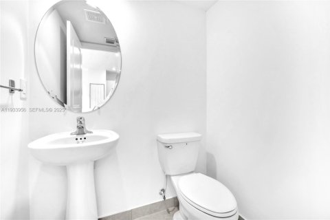 Adosado en alquiler en Coral Springs, Florida, 3 dormitorios, 124.86 m2 № 1992251 - foto 13