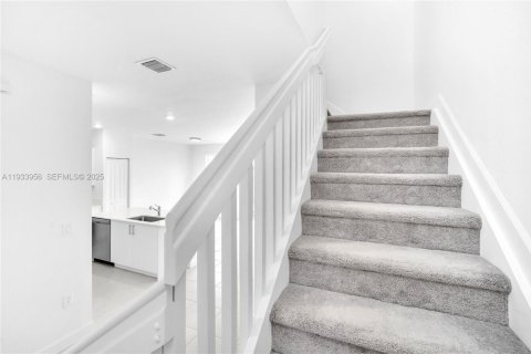 Adosado en alquiler en Coral Springs, Florida, 3 dormitorios, 124.86 m2 № 1992251 - foto 16