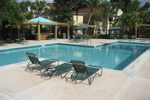 Снять в аренду кондоминиум в Майами, Флорида 1 спальня, 51.84м2, № 2052151 - фото 18